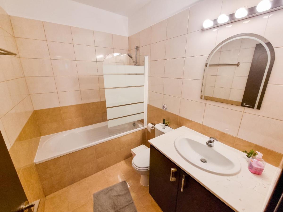 Light House Apartment Larnaca Exterior photo