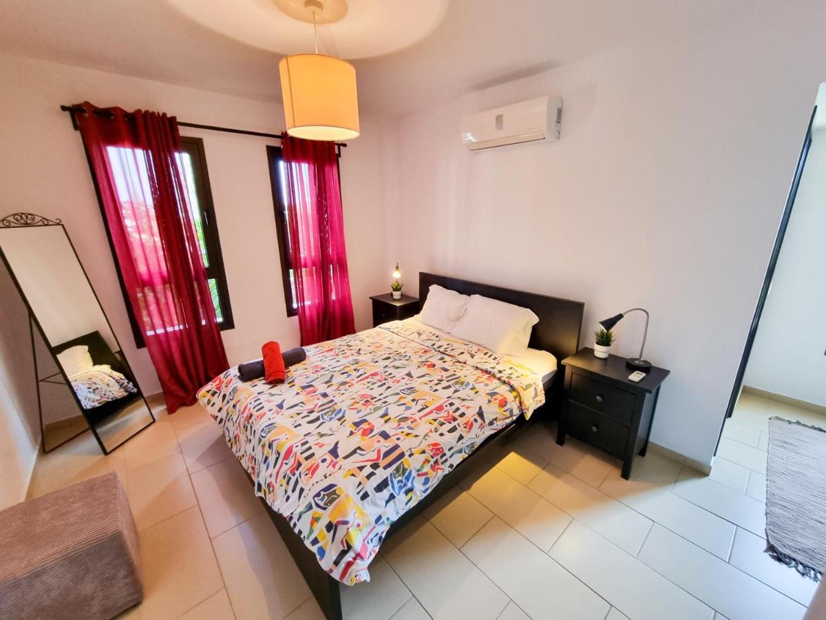 Light House Apartment Larnaca Exterior photo